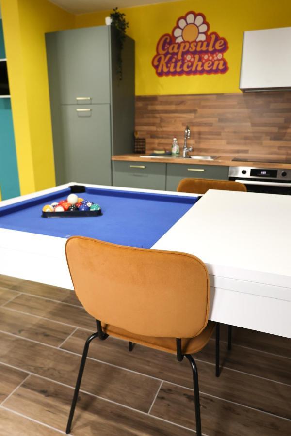 Capsule Groovy-Jacuzzi-Sauna-Billard-Netflix- Nintendo Switch & Jeux 몽스 외부 사진